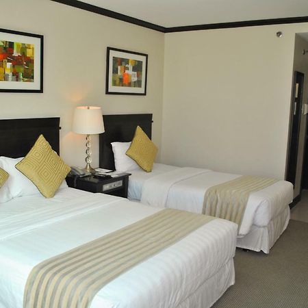 Tower Inn Makati Business Hotel San Pedro Makati Eksteriør billede