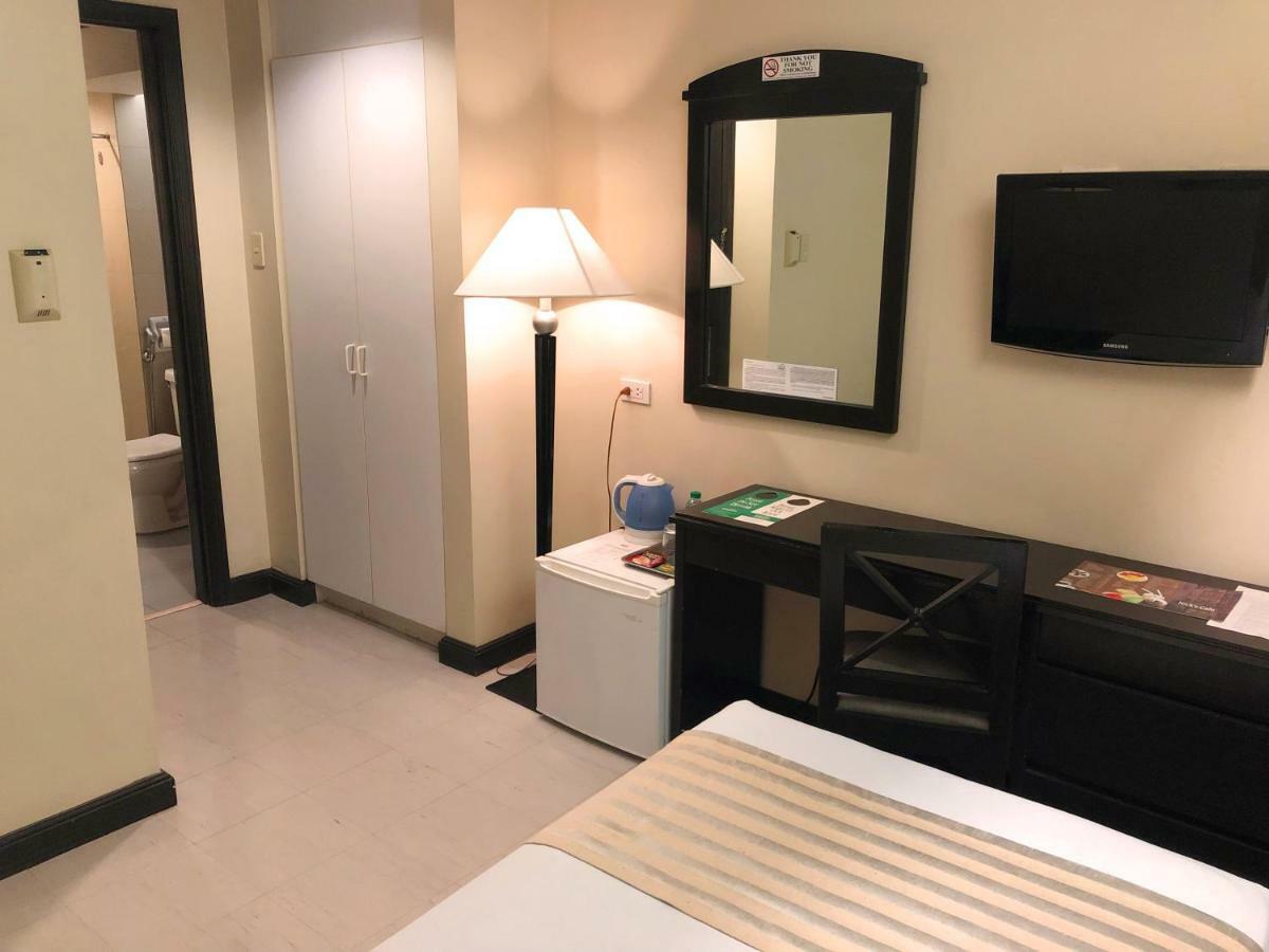 Tower Inn Makati Business Hotel San Pedro Makati Eksteriør billede
