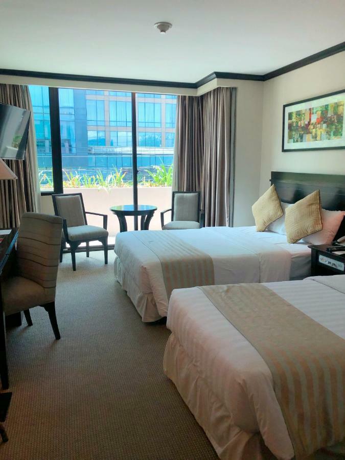 Tower Inn Makati Business Hotel San Pedro Makati Eksteriør billede