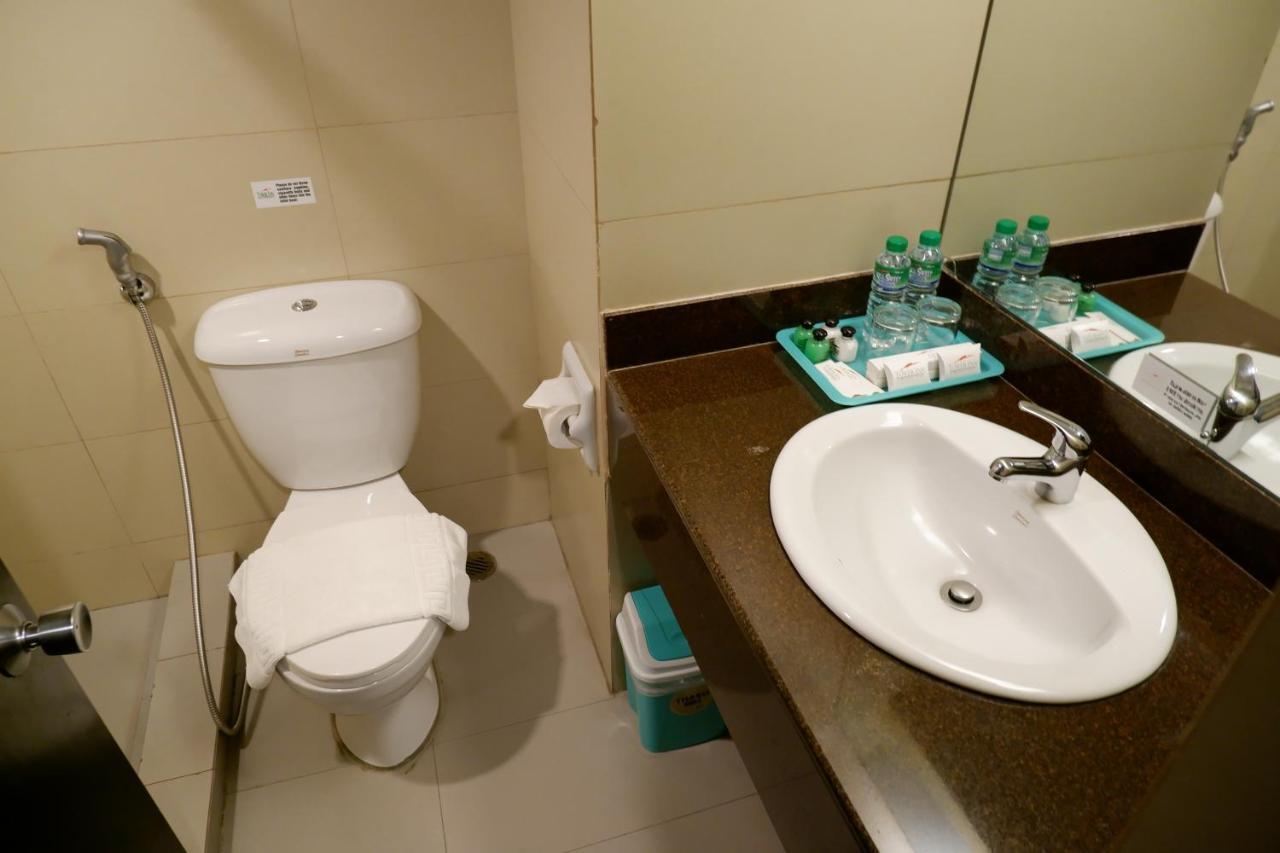 Tower Inn Makati Business Hotel San Pedro Makati Eksteriør billede